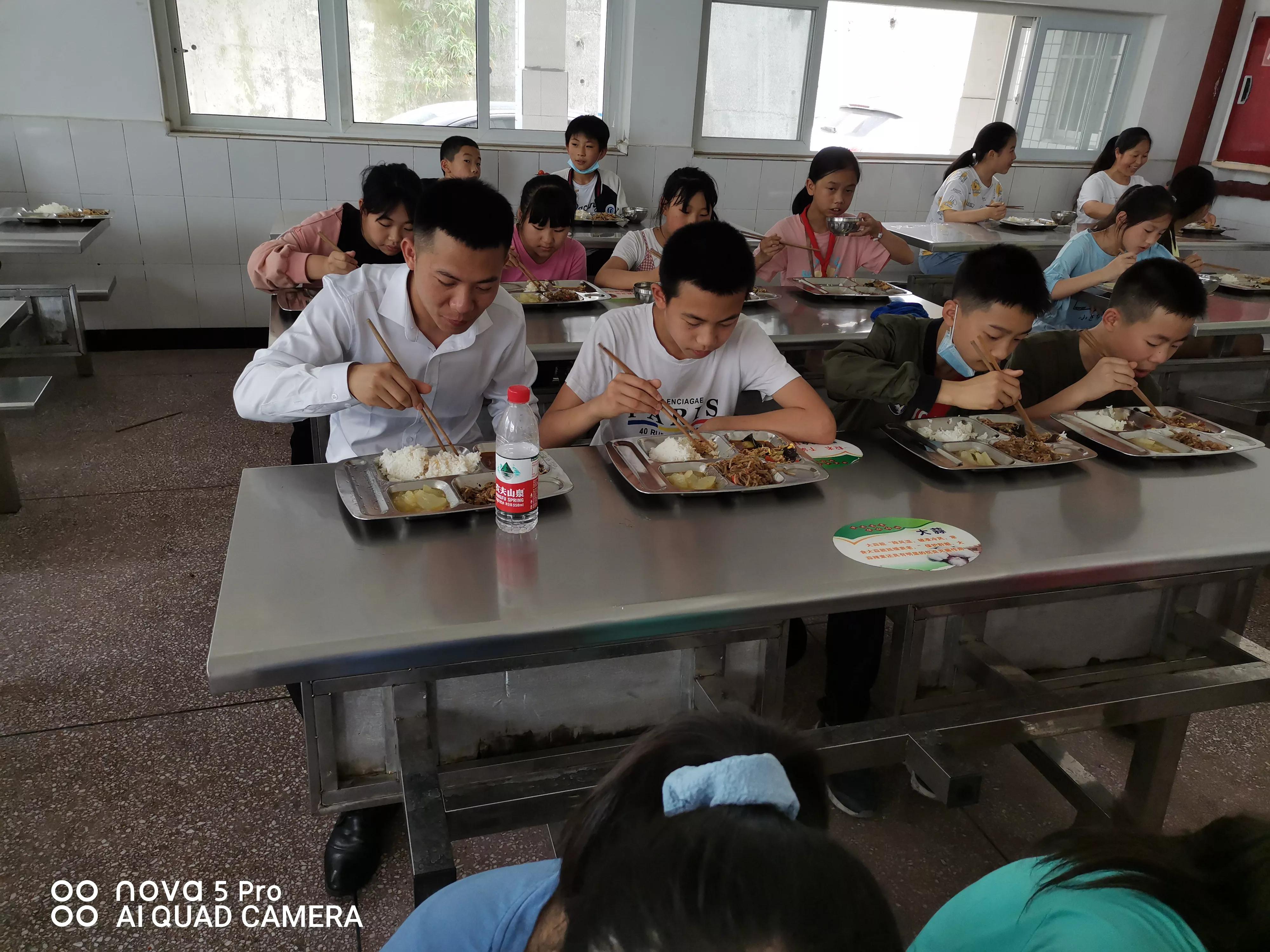 关爱儿童六一,关爱留守儿童让爱温暖心灵