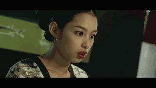 生吞活章鱼是一口一个的,日本生吃章鱼处理过程