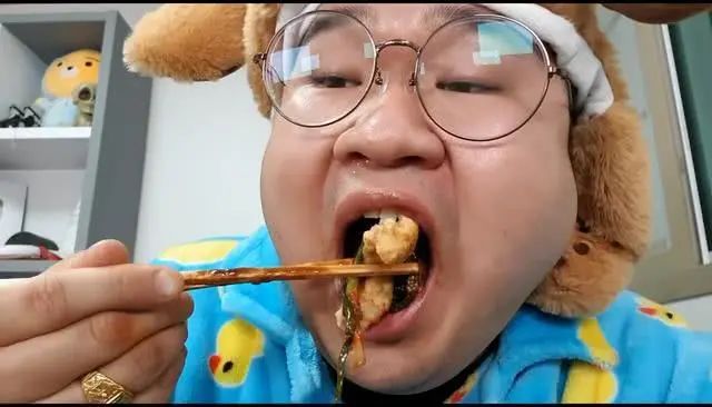 这东西每个妈妈都拥有过：有人一眼都不敢看，有人却将它捧上天