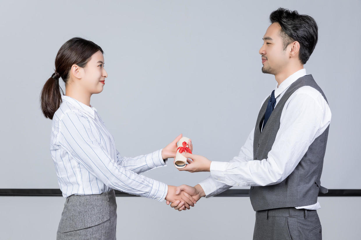 怎么正确应对部门领导的故意找茬,领导故意找茬逼你离职怎么办