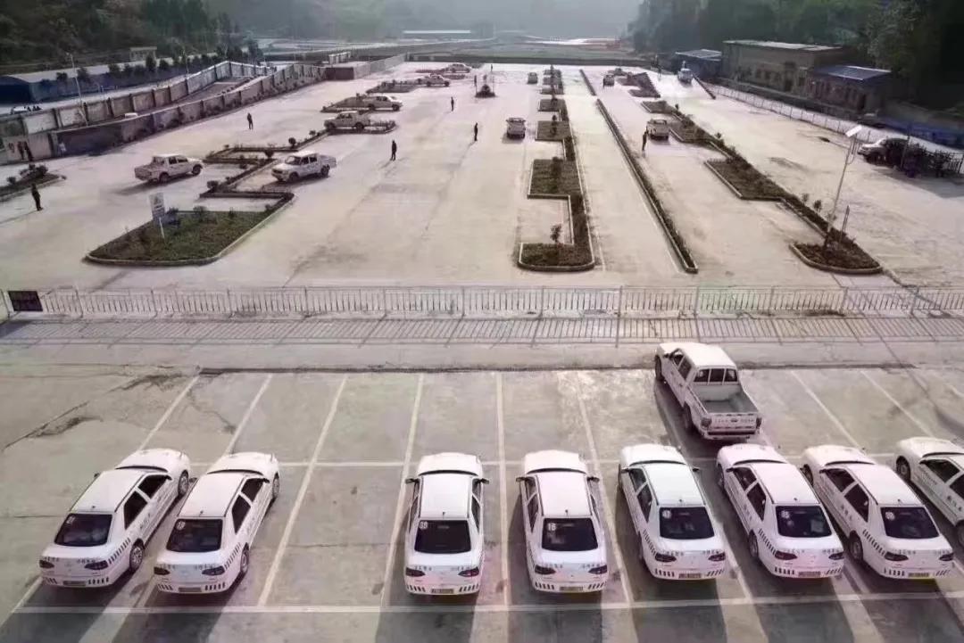 考个驾照,来一场说走就走的旅行吧