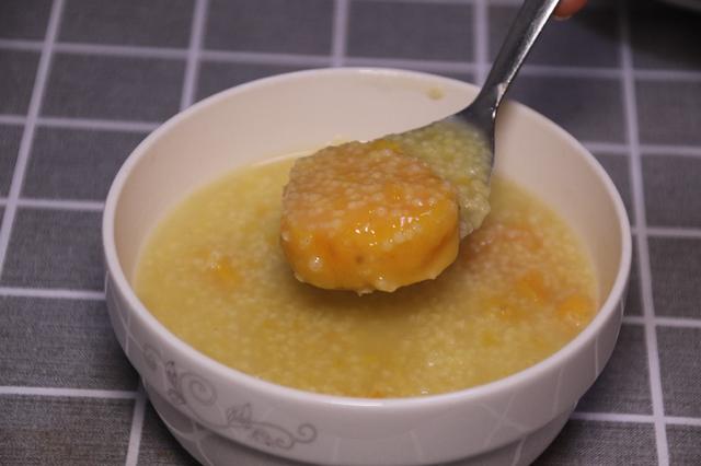 小米粥怎样煮才烂得更快,煮小米粥需要先淘米吗