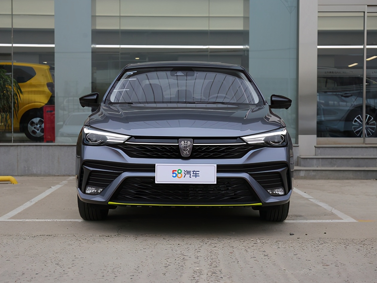 全新荣威i5超智感慧宽体轿车,全新荣威i5售5.99万起