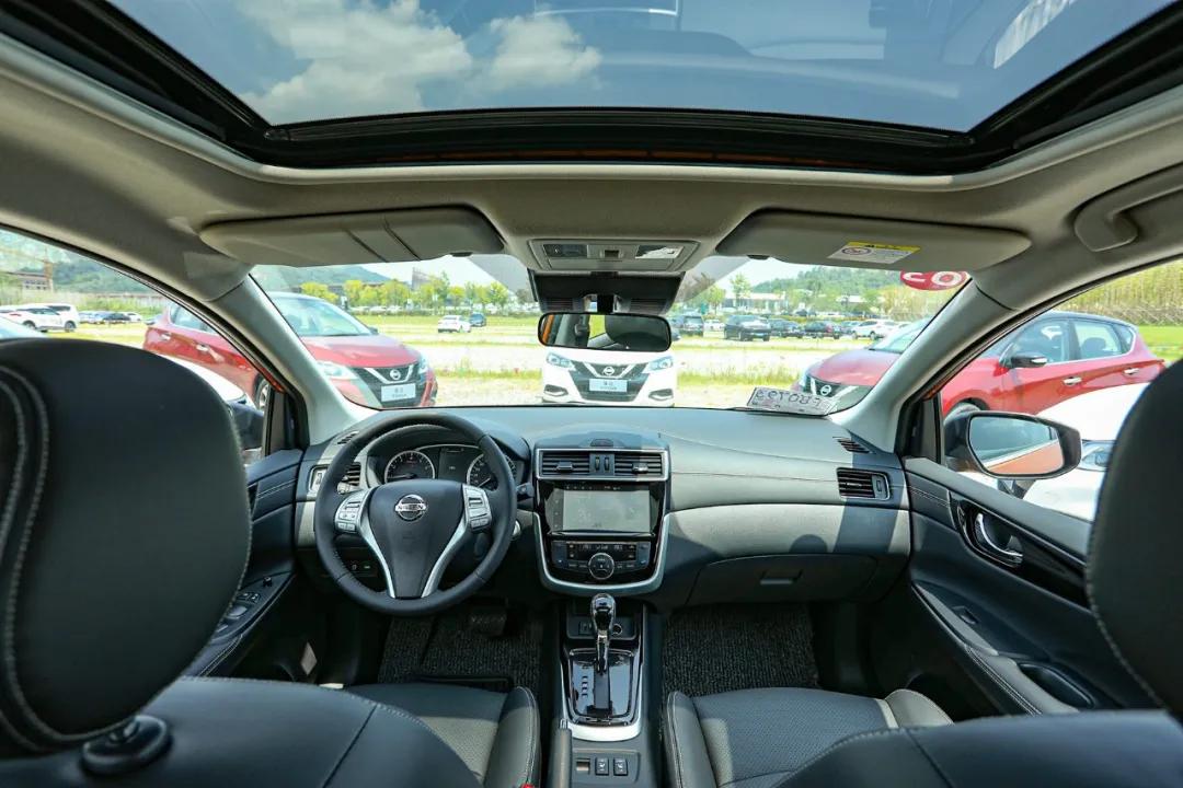 全新日产骐达试驾视频,日产骐达驾车体验