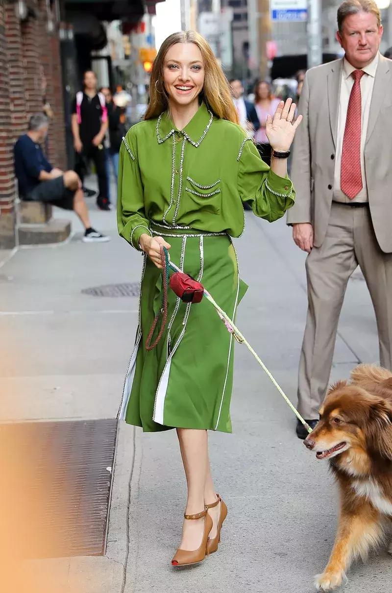 同样的衬衫别人穿怎么就那么好看,每个人都有的衬衫