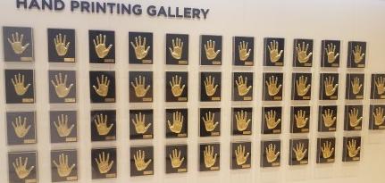 SM财政赤字,考虑关掉SM周边“小卖部”,粉丝根本不信周边会亏钱