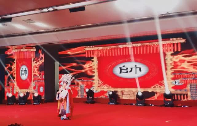 “唱响中原，薪火相传”著名艺术家*军白**选收徒暨公益展演成功举行