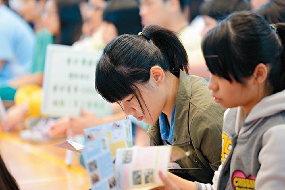 那些改名比较失败的大学，明明是正规好学校，听着却像野鸡大学