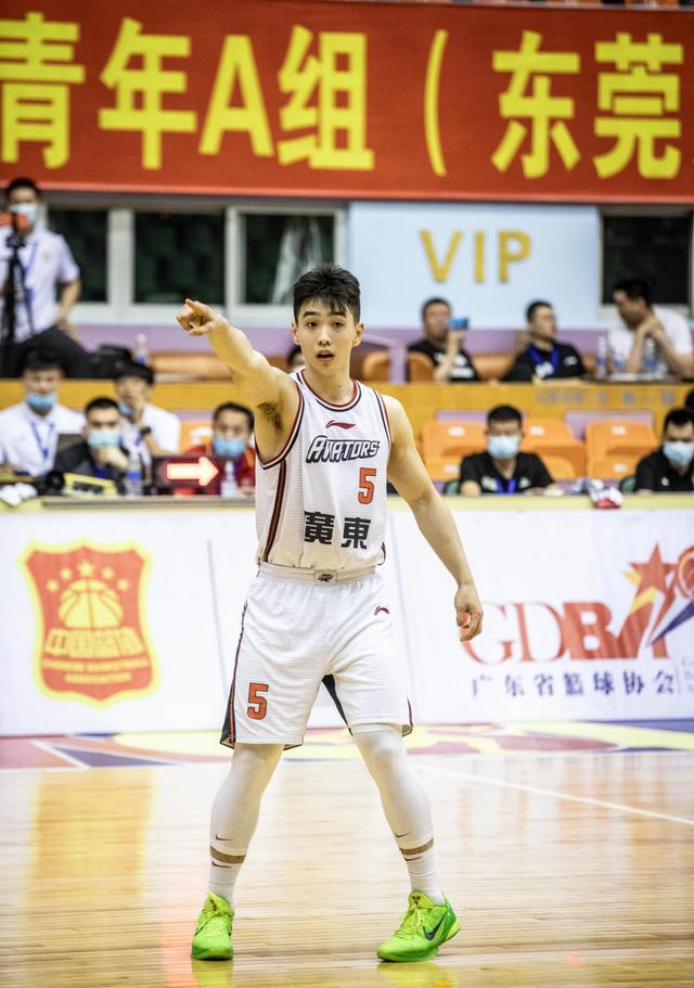 2019年广东宏远男篮球员名单,广东宏远u19深圳新世纪杜锋