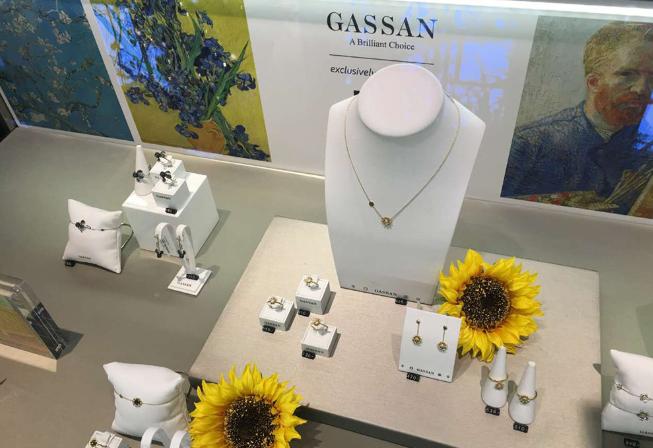 积家翻转系列梵高,积家梵高星空陀飞轮