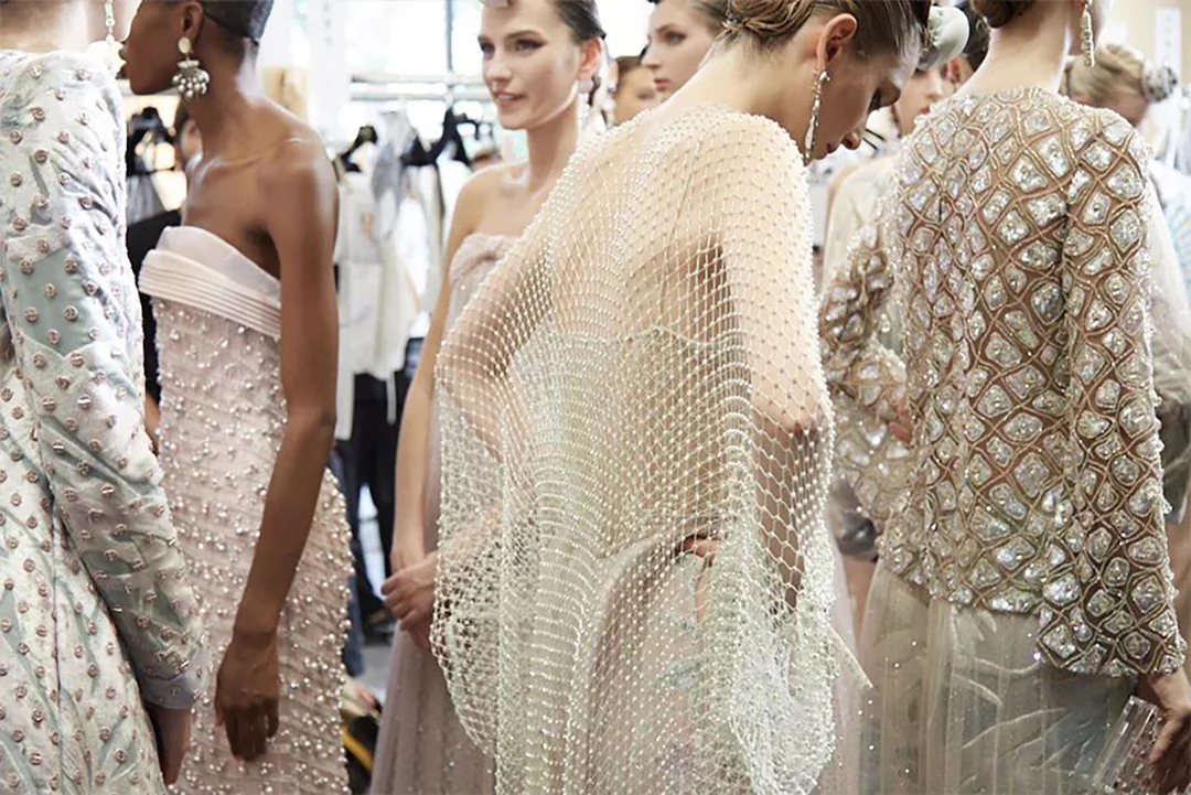 优雅不是炫耀,阿玛尼高定装