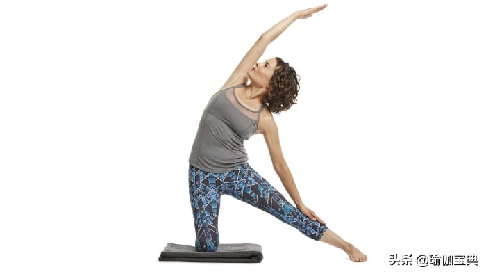 练习后弯时紧张僵硬胸椎是关键4个瑜伽姿势安全增加胸椎活动