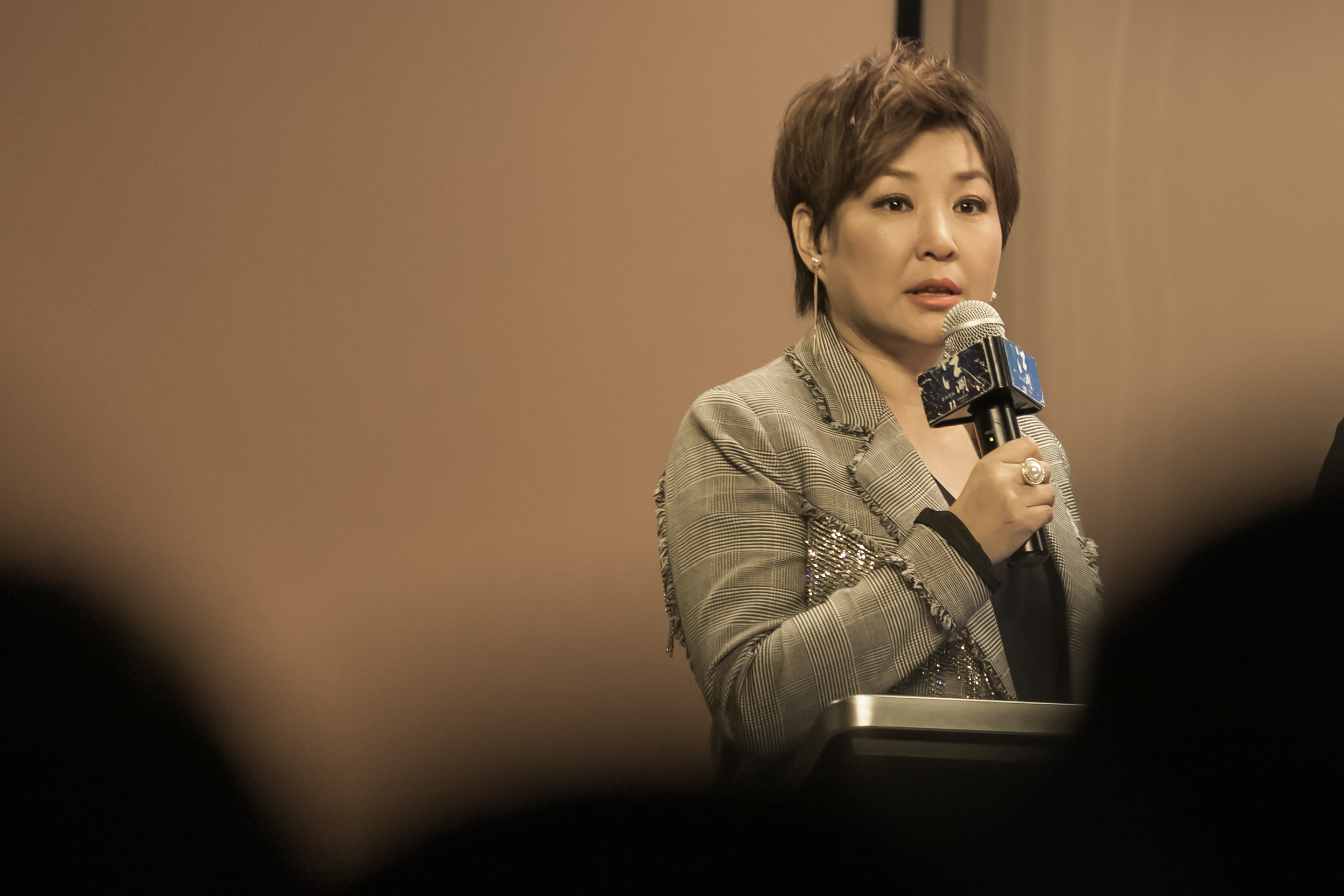 记者转行律师,记者转型新媒体