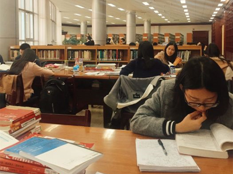 这7个大学专业就业率超高,普通一本院校的哪些专业好就业