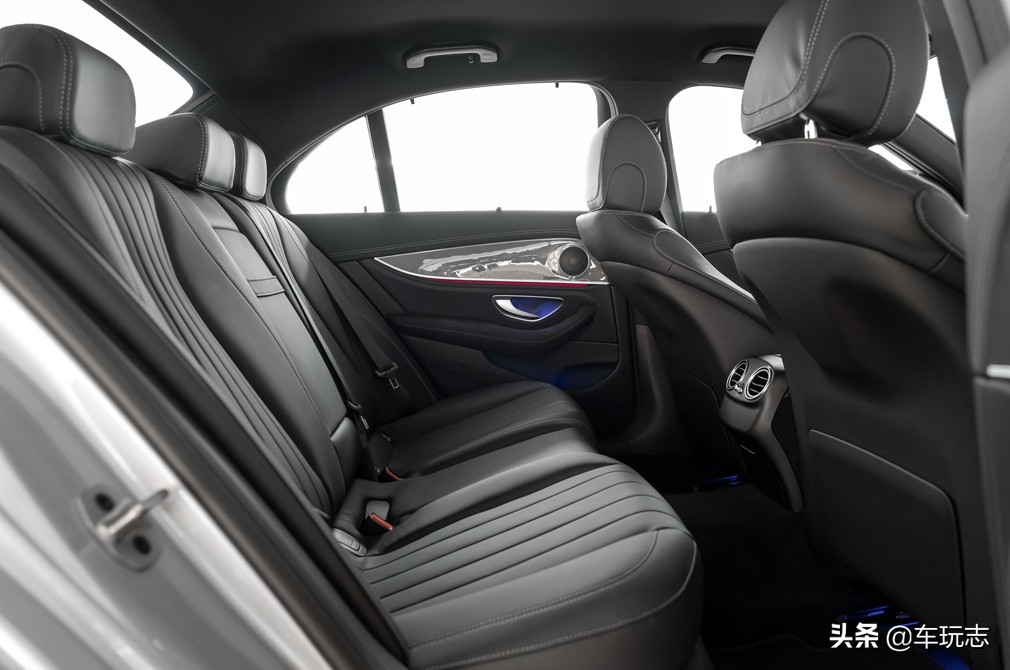 奔驰e级e200功能,2019款奔驰e级e200l运动型