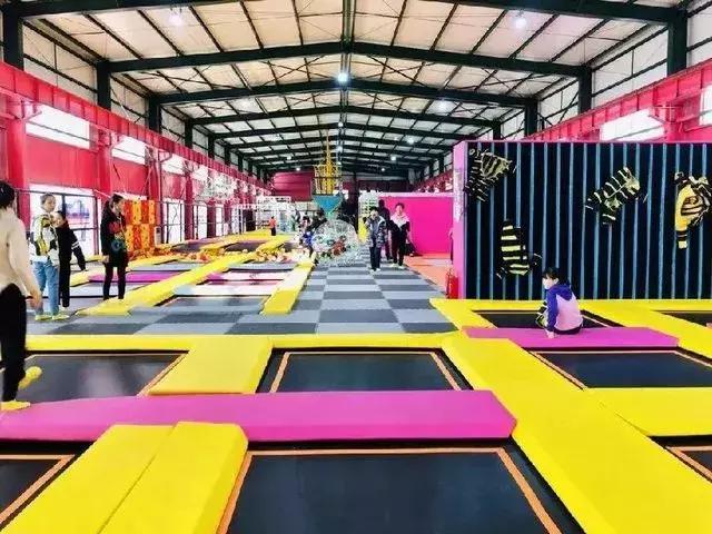 聊城蹦乐华夏蹦床主题公园多少钱,蹦乐华夏蹦床主题公园团购
