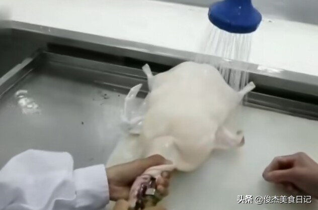 正宗北京挂炉果木烤鸭技术,北京烤鸭挂炉烤法