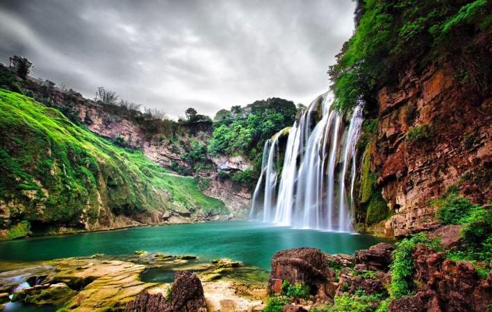 七彩云南多彩贵州的来历,九色甘南多彩贵州