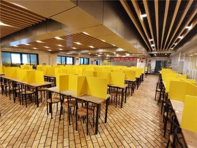 大连现在都有啥学校开学了,今天大连小学生开学吗