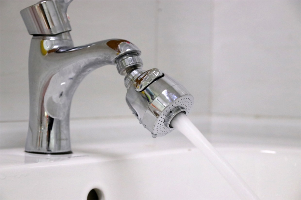 家里水龙头滴水小技巧,水龙头出水教程