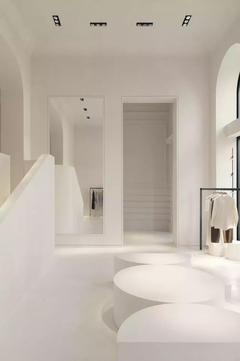 之禾首家全球旗舰店在巴黎揭幕,中式极简主义能征服法式浪漫吗?