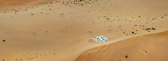 敦煌沙漠惊现64平米巨型沙画，奋战10天10夜创作，仅存在一天就消失