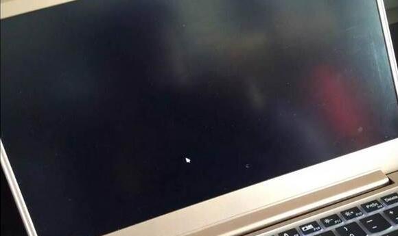 win10开机桌面黑屏只有鼠标指针,win10黑屏有鼠标打不开任务管理器