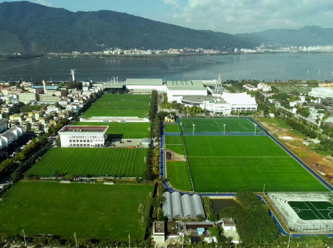 天冷更需要跑步,5天4夜足球冬令营