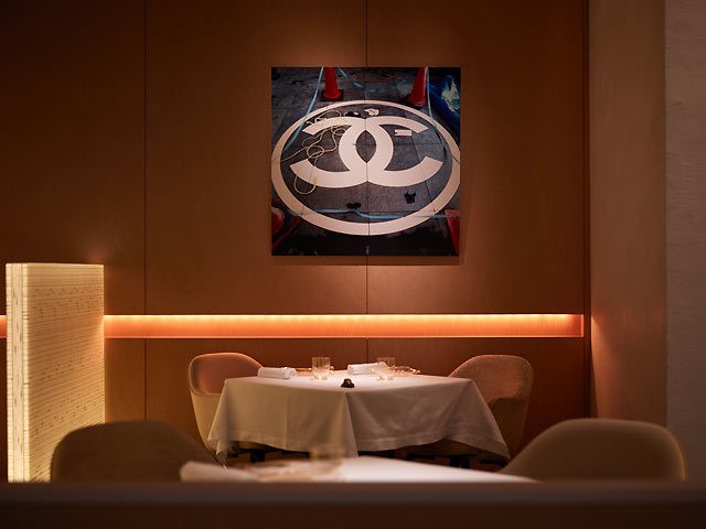 开咖啡馆的小确幸，奢侈品牌也要有