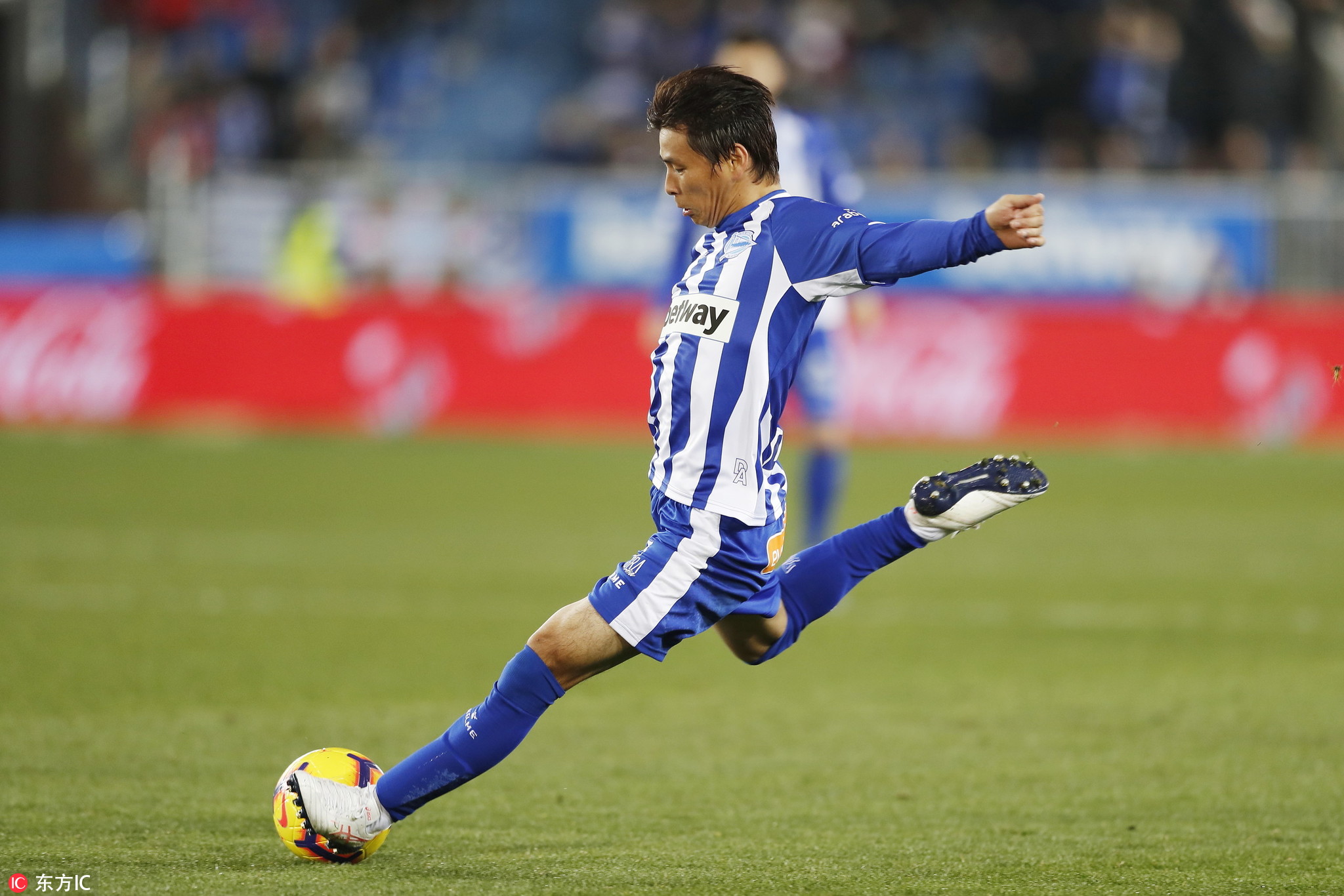 为什么伊涅斯塔老卡不能买,伊涅斯塔专属战靴