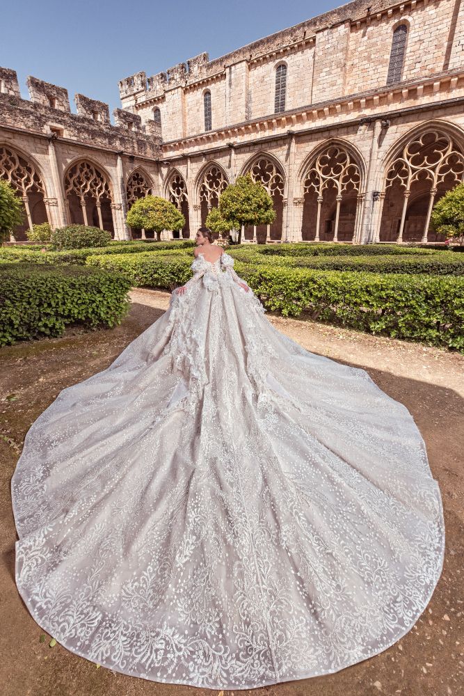 世界顶级婚纱高级定制,婚纱高级定制设计