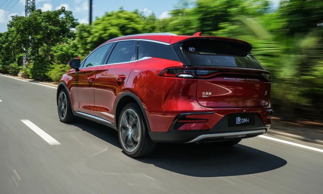 比亚迪唐dmi和本田奥德赛哪个省油,比亚迪唐dmi跑长途感受