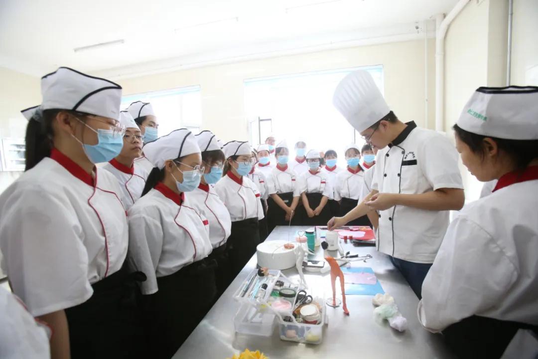 烟台春季招生的学校,烟台高考报考学校