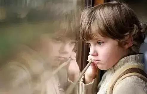 孩子轻生家长要沟通,孩子心理有问题应该如何跟他沟通