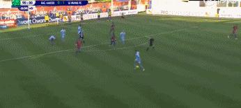 该死的足球！93分门将扑点球续命，96分前锋倒钩绝杀，奇迹升级