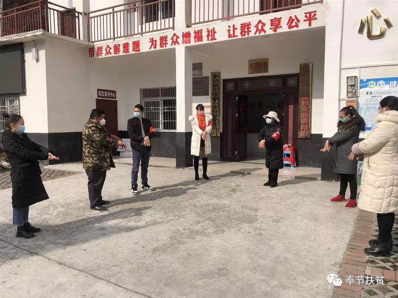 黄和玲:村民“贴耳人”更是“贴心人”