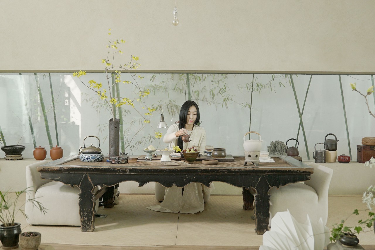 她买下别人挑剩的渣户型，花10年任性改造，浴缸像床那么大