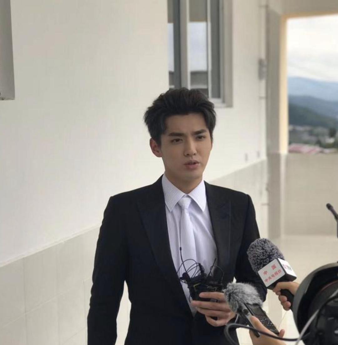 韩红王一博救援事件,韩红王一博翻车