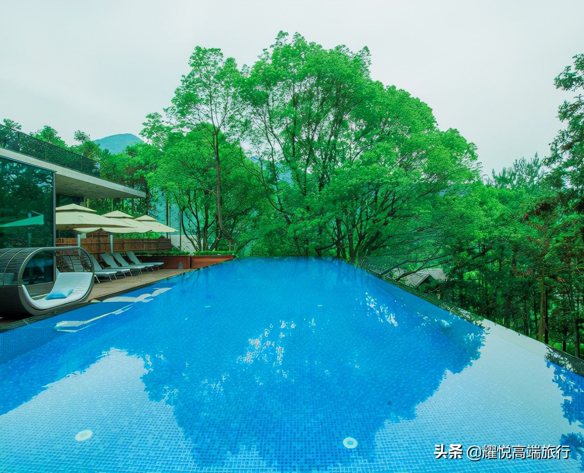 秋天去泡温泉能有多惬意,初秋适合去哪里泡温泉