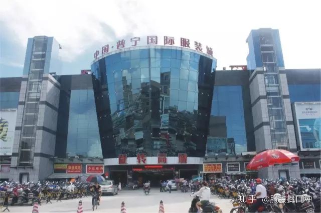 天津最大的服装批发市场在哪里,海南服装男服装批发市场