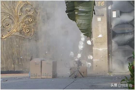 侠客岛:前几天,中国领事馆前出现了3个神秘包裹......