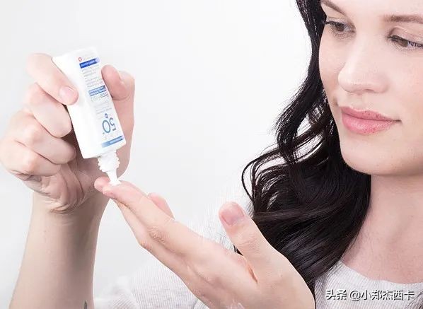 口服胶原蛋白真的有用吗,胶原蛋白眼霜真有用吗