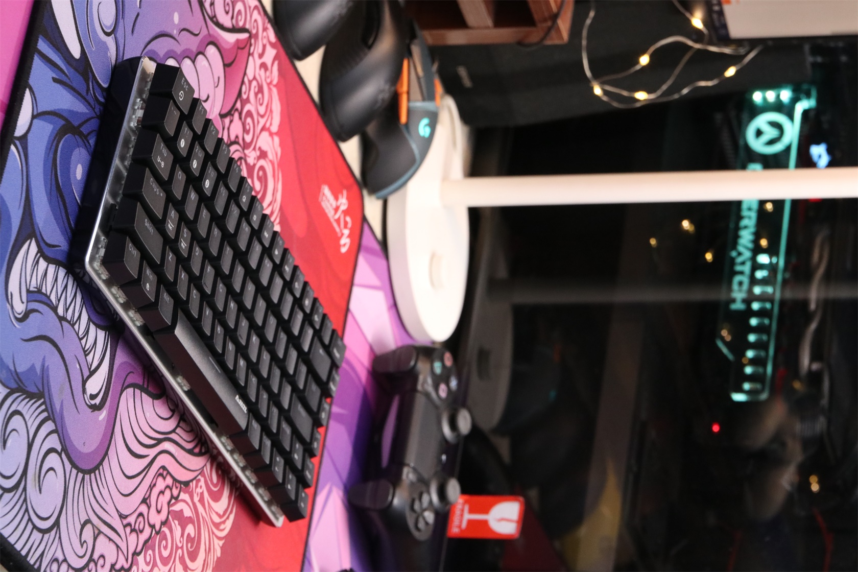 那款好用的小键盘终于出无线款了黑爵AK33分享