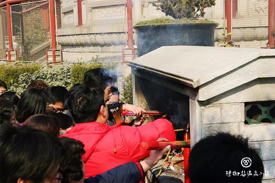 鑵惧啿鏄ヨ妭閫佷粈涔堢ぜ鐗╁ソ,鑵惧啿鍝簺鐗逛骇閫傚悎杩囧勾閫佺ぜ