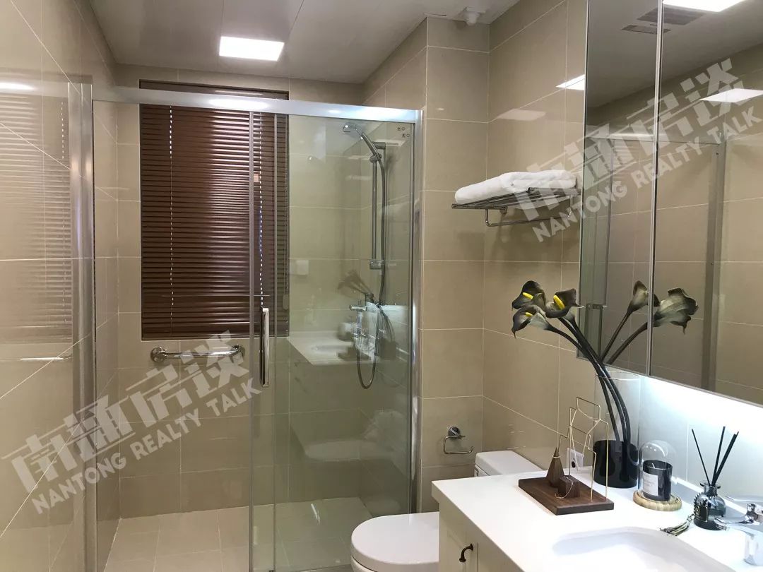 毛坯均价仅1w起的楼盘,高端楼盘与刚需楼盘对比