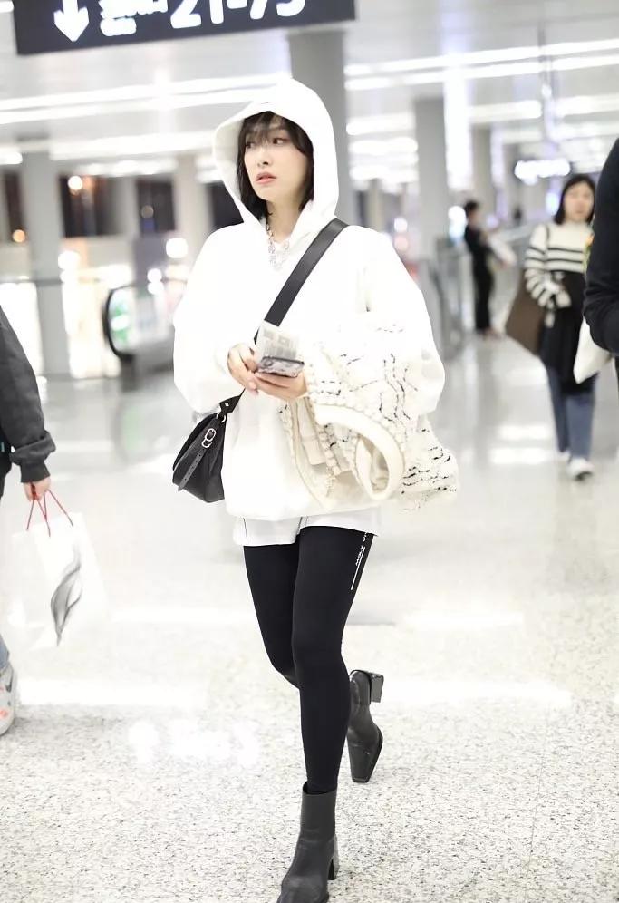 楚楚不冻人，这条冬季打*裤底**攻略请收好