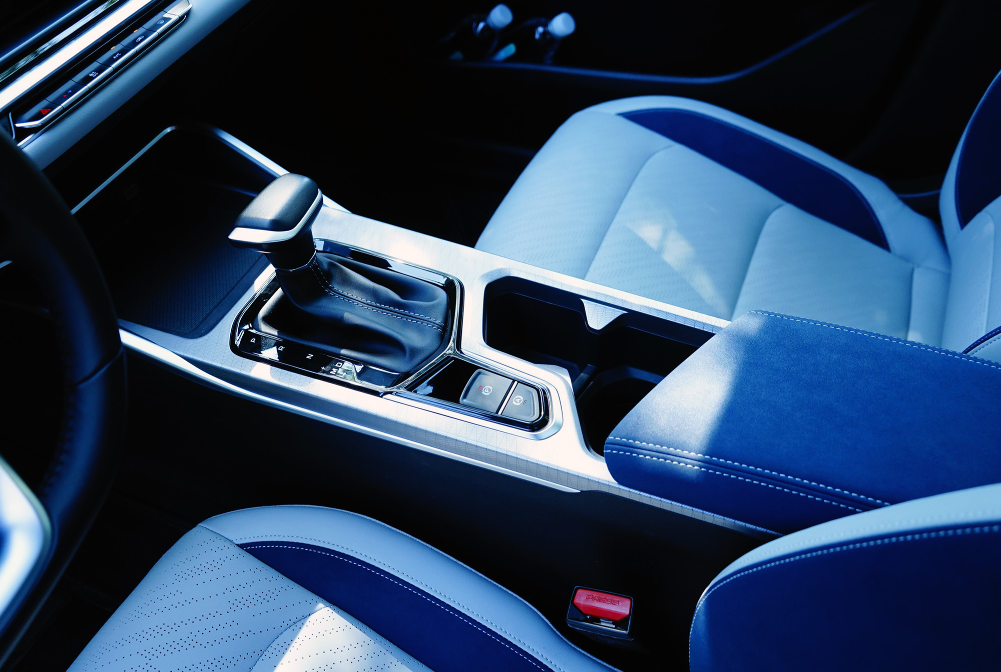 国民家轿首选测试吉利第4代帝豪,第四代全新帝豪驾驶体验