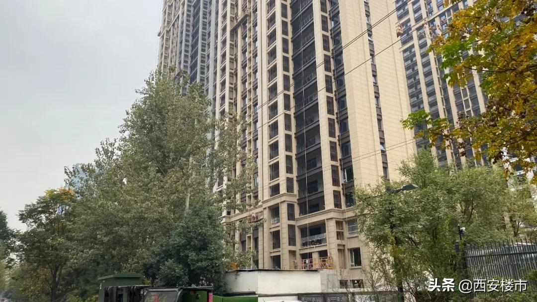 金辉世界城的二手房源为什么很多,金辉世界城首付2万起