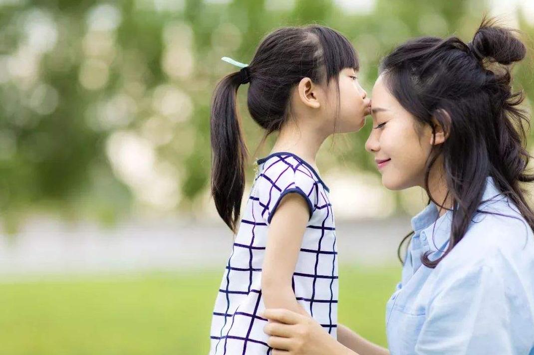 孩子晚上出去会看见脏东西,小孩看到脏东西吓到怎么办