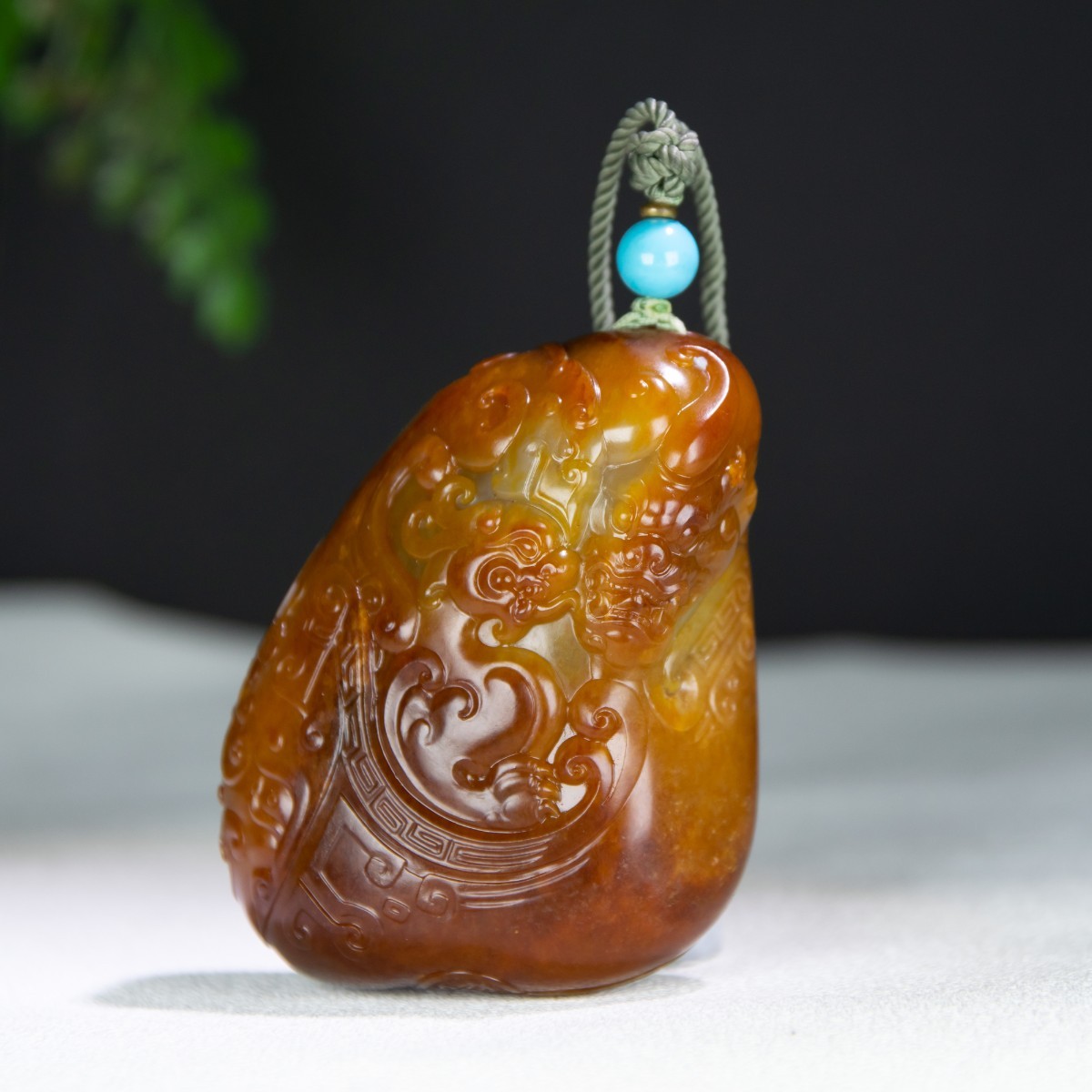 如何鉴别和田玉珠手串优劣,目前哪种和田玉质量最好